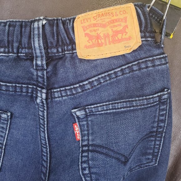 3/$20 Levi’s jeans age 4 - 5 - Picture 5 of 5